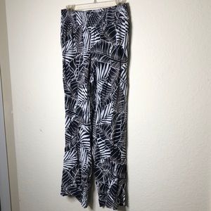 Margaritaville relaxed palm pants (size M)